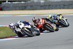 Leon Haslam vor Max Biaggi 