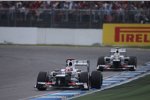 Kamui Kobayashi vor Sergio Perez (Sauber) 