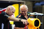 Adrian Newey (Technischer Direktor, Red Bull) und Rob Marshall (Entwicklungschef, Red Bull) 