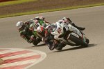 Leon Camier vor Loris Baz 