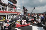 Joey Coulter bejubelt seinen ersten Truck-Sieg in der Victory Lane