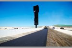 Komplettierung der ersten Schicht Asphalt des Circuit of The Americas in Austin (Texas/USA): Start- und Zielgerade