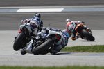 Jorge Lorenzo hinter Ben Spies (Yamaha) 