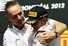 Bild zum Inhalt: Whitmarsh rollt Hamilton den roten Teppich aus