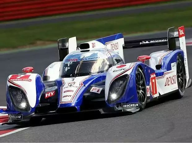 Titel-Bild zur News: Alexander Wurz, Kazuki Nakajima