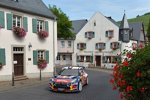 Sebastien Loeb (Citroen) vor der malerischen Kulise der Moselorte