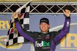 Denny Hamlin jubelt