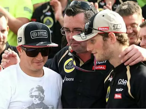 Eric Boullier (Lotus-Teamchef), Kimi Räikkönen, Romain Grosjean Titel-Bild zur News: Eric Boullier (Lotus-Teamchef), Kimi Räikkönen, Romain Grosjean