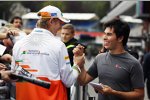 Nico Hülkenberg (Force India) und Sergio Perez (Sauber) scherzen miteinander