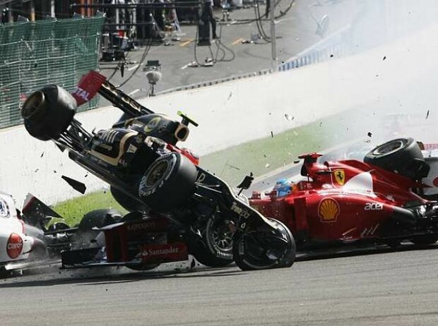 Fernando Alonso und Romain Grosjean Fernando Alonso und Romain Grosjean