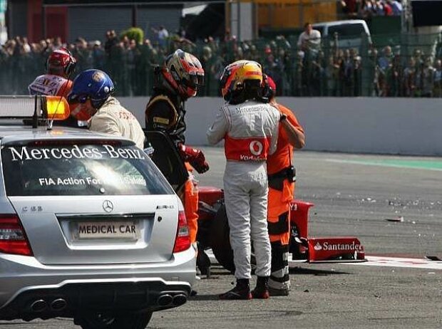 Romain Grosjean und Lewis Hamilton Romain Grosjean und Lewis Hamilton