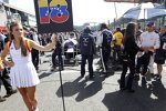 Gridgirl von Pastor Maldonado (Williams) 