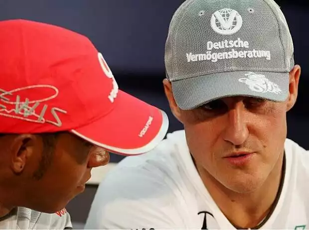 Lewis Hamilton und Michael Schumacher Titel-Bild zur News: Lewis Hamilton und Michael Schumacher