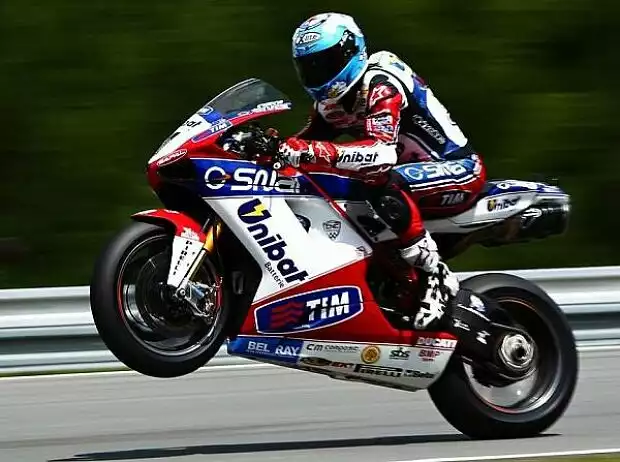 Carlos Checa Titel-Bild zur News: Carlos Checa