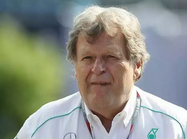 Norbert Haug (Mercedes-Motorsportchef) Titel-Bild zur News: Norbert Haug (Mercedes-Motorsportchef)