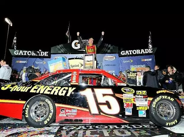 Clint Bowyer Titel-Bild zur News: Clint Bowyer