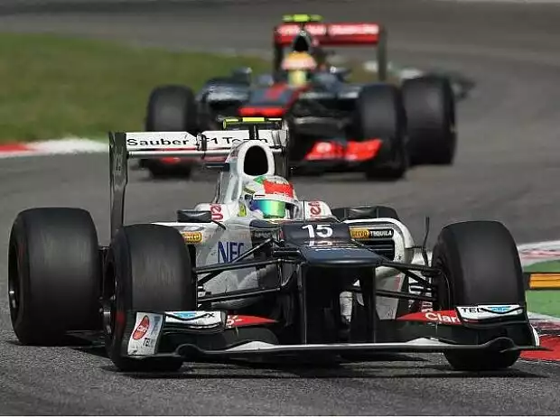 Sergio Perez, Lewis Hamilton Titel-Bild zur News: Sergio Perez, Lewis Hamilton