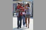 Felipe Massa (Ferrari) mit Sohn und Frau