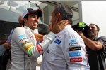 Sergio Perez (Sauber) und Beat Zehnder (Teammanager, Sauber) 