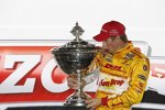 IndyCar-Champion Ryan Hunter-Reay mit dem Astor Cup