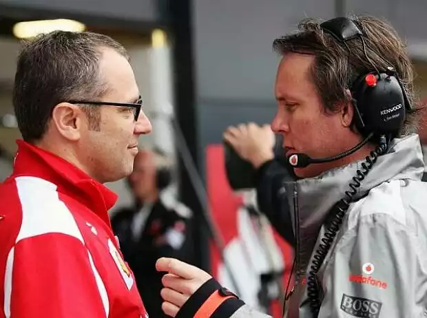 Stefano Domenicali, Sam Michael Titel-Bild zur News: Stefano Domenicali, Sam Michael