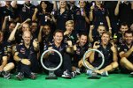 Sebastian Vettel (Red Bull), Adrian Newey (Technischer Direktor, Red Bull) und Christian Horner (Red-Bull-Teamchef) 