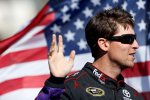 Denny Hamlin bei der Fahrerparade vor dem Start zum Sylvania 300