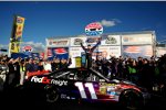 Denny Hamlin (Gibbs) in der Victory Lane