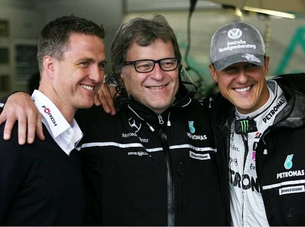 Titel-Bild zur News: Norbert Haug mit Michael und Ralf Schumacher
