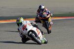 Niccolo Antonelli vor Danny Kent 