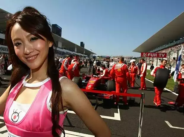 Grid-Girl in Suzuka Titel-Bild zur News: Grid-Girl in Suzuka
