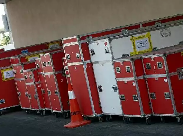 Titel-Bild zur News: Formel-1-Container