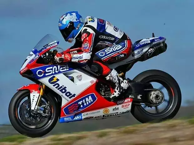 Carlos Checa Titel-Bild zur News: Carlos Checa