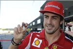 Fernando Alonso (Ferrari) macht Werbung für ein japanisches Videospiel