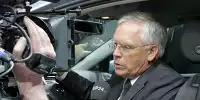 Volkswagens Entwicklungschef Ulrich Hackenberg auf dem Autosalon Paris 2012