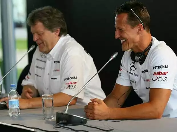 Titel-Bild zur News: Norbert Haug und Michael Schumacher