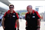 Greame Lowdon (Geschäftsführer) und John Booth (Marussia-Teamchef) 
