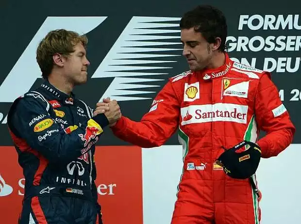 Fernando Alonso, Sebastian Vettel Titel-Bild zur News: Fernando Alonso, Sebastian Vettel