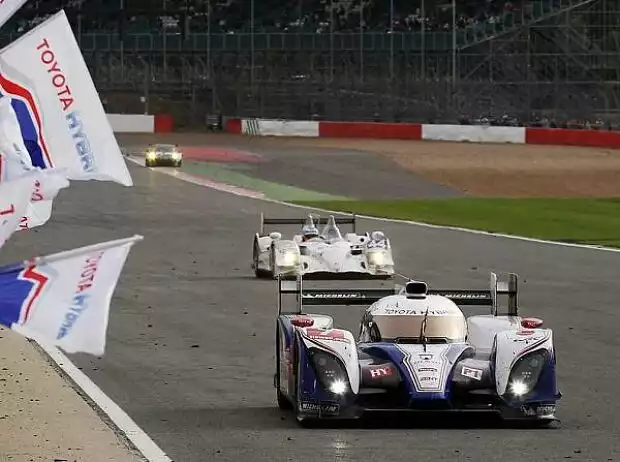 Alexander Wurz, Kazuki Nakajima Titel-Bild zur News: Alexander Wurz, Kazuki Nakajima