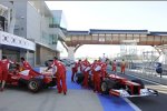 Ferrari-Crew in der Boxengasse