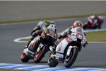 Gino Rea vor Yuki Takahashi 