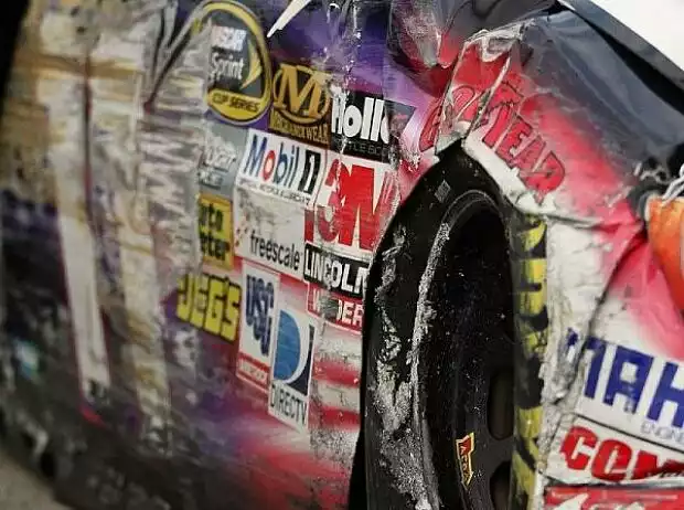 Denny Hamlin Titel-Bild zur News: Denny Hamlin