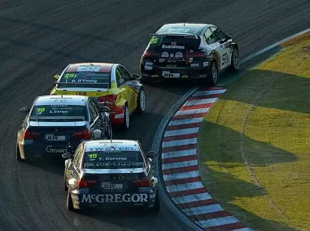 Tom Coronel Titel-Bild zur News: Tom Coronel