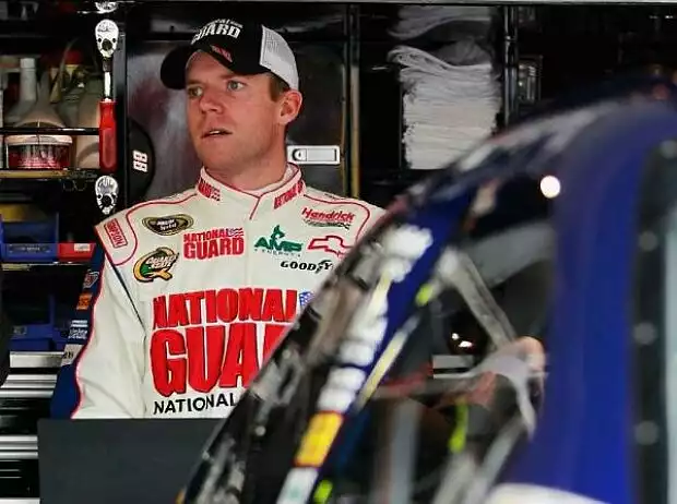 Titel-Bild zur News: Regan Smith, Dale Earnhardt Jun.