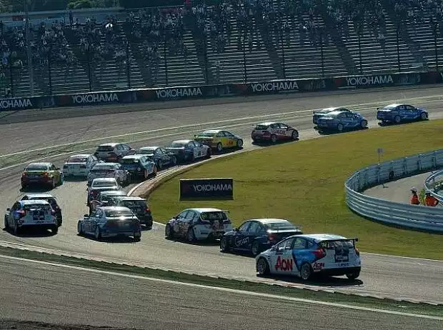 Start in Suzuka 2012 Titel-Bild zur News: Start in Suzuka 2012