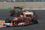 Felipe Massa (Ferrari) vor Kimi Räikkönen (Lotus) 