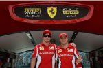 Fernando Alonso und Felipe Massa (Ferrari) in der Ferrari-World Abu Dhabi