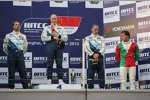 Robert Huff (Chevrolet), Yvan Muller (Chevrolet), Alain Menu (Chevrolet) und Stefano D'Aste (Wiechers) 