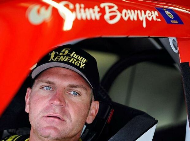 Clint Bowyer Clint Bowyer