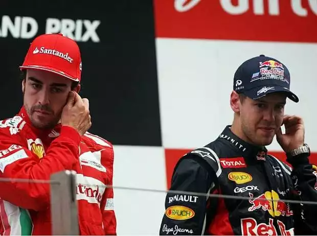 Fernando Alonso, Sebastian Vettel Titel-Bild zur News: Fernando Alonso, Sebastian Vettel